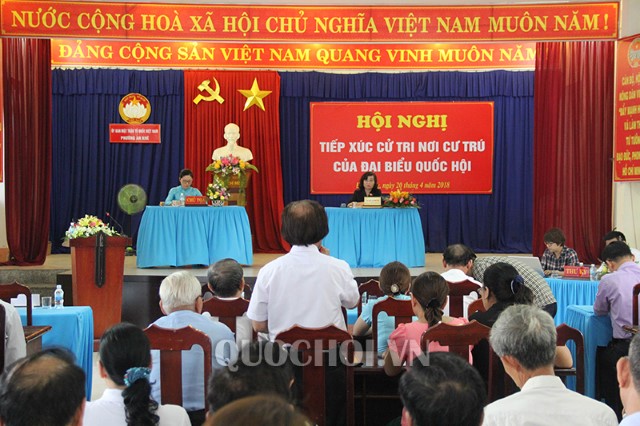 ĐẠI BIỂU QUỐC HỘI THÀNH PHỐ ĐÀ NẴNG TIẾP XÚC CỬ TRI NƠI CƯ TRÚ